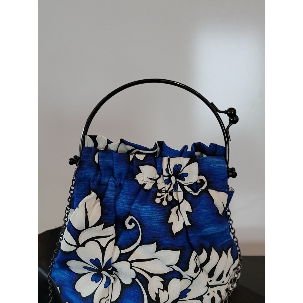 Tropical Blue Hibiscus Floral Kiss Lock Handbag Crossbody Chain Strap Bag - Picture 2 of 10